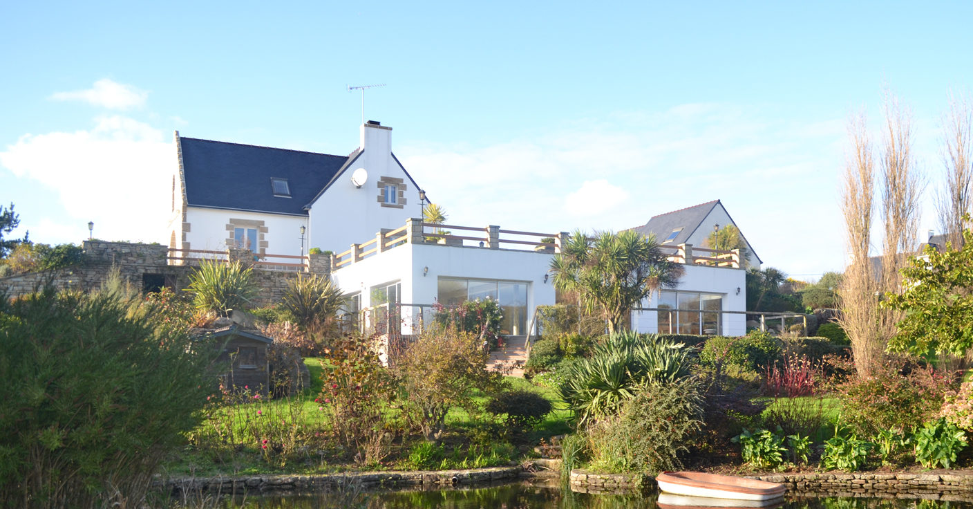 Maison vue mer avec piscine Primelin Cap Sizun Finistère