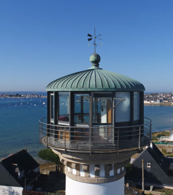 Demeure marine atypique : un phare breton