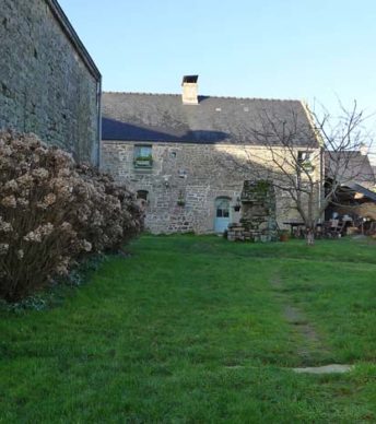 Propriété en pierre du XVIIème à proximité d’Auray