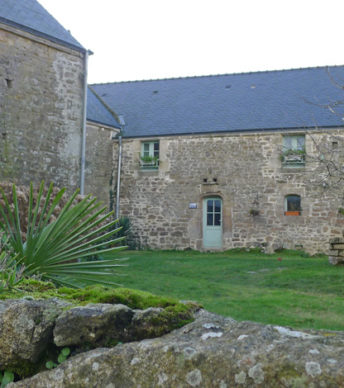 Propriété en pierre du XVIIème à proximité d’Auray