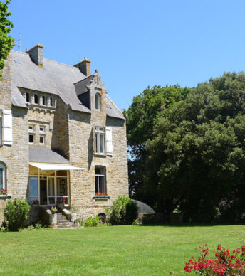 Une propriété avec hectares face au Golfe du Morbihan à Arradon
