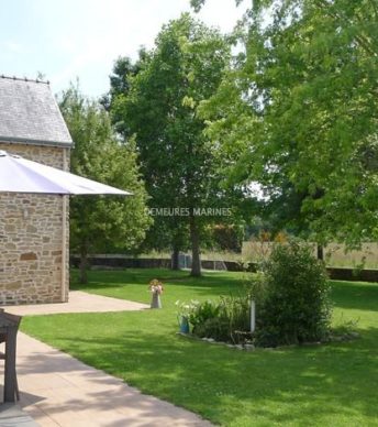 Demeure de charme en pierre à proximité immédiate de Vannes