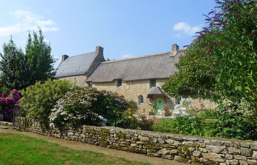 Ancien manoir des templiers aux portes d'Auray vendu par Demeures Marines