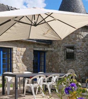 Propriété en pierre à Plouhinec dans le Morbihan