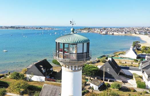 Phare de Kerbel en Bretagne - Demeure historique vendue par Demeures Marines