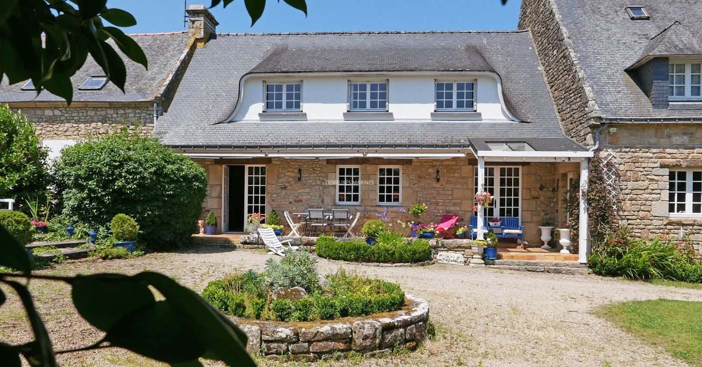 Ensemble immobilier Plouhinec Morbihan