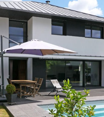 Maison d’architecte avec piscine à proximité immédiate de Vannes