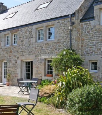 Belle demeure en pierre sur la ria d’Etel