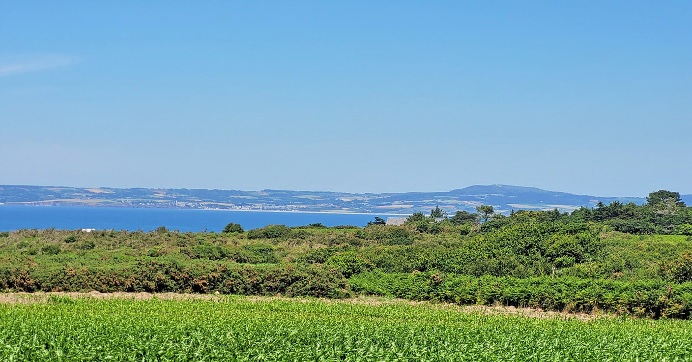 Maison vue mer face à la Baie de Douarnenez