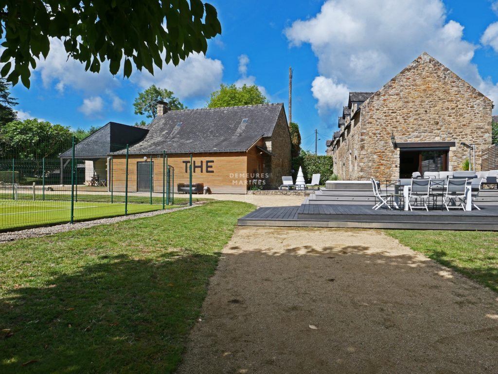Maison en pierre avec dépendances Auray Morbihan