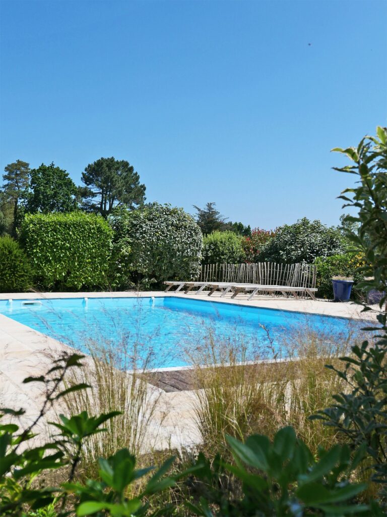 Propriété famille piscine plages proximité bourg Morbihan