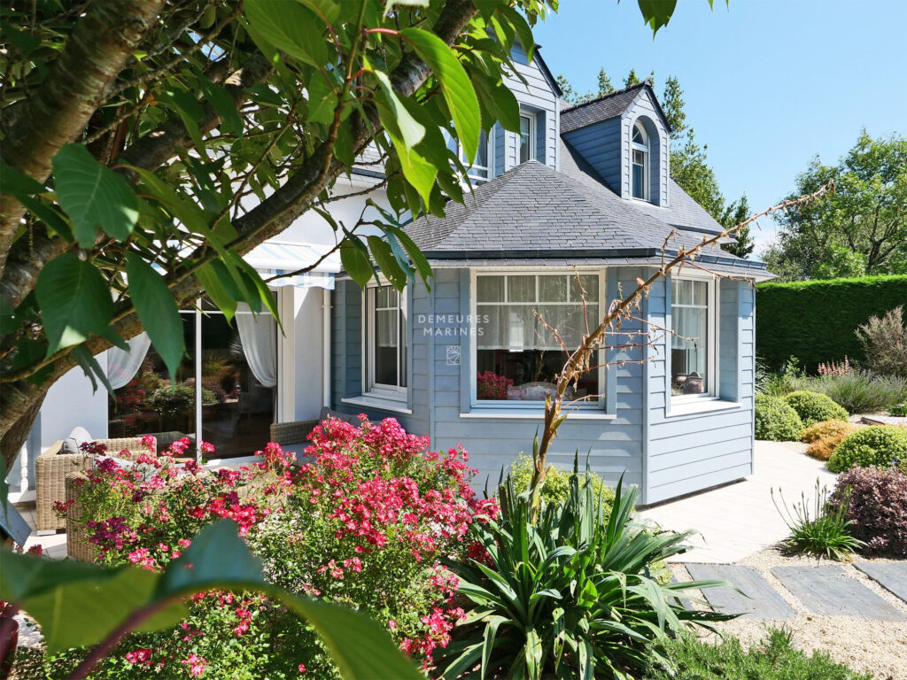 Demeure contemporaine avec piscine à vendre à Auray en Bretagne