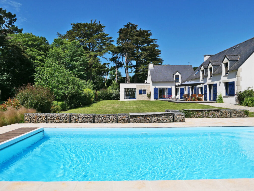 Propriété famille piscine plages proximité bourg Morbihan