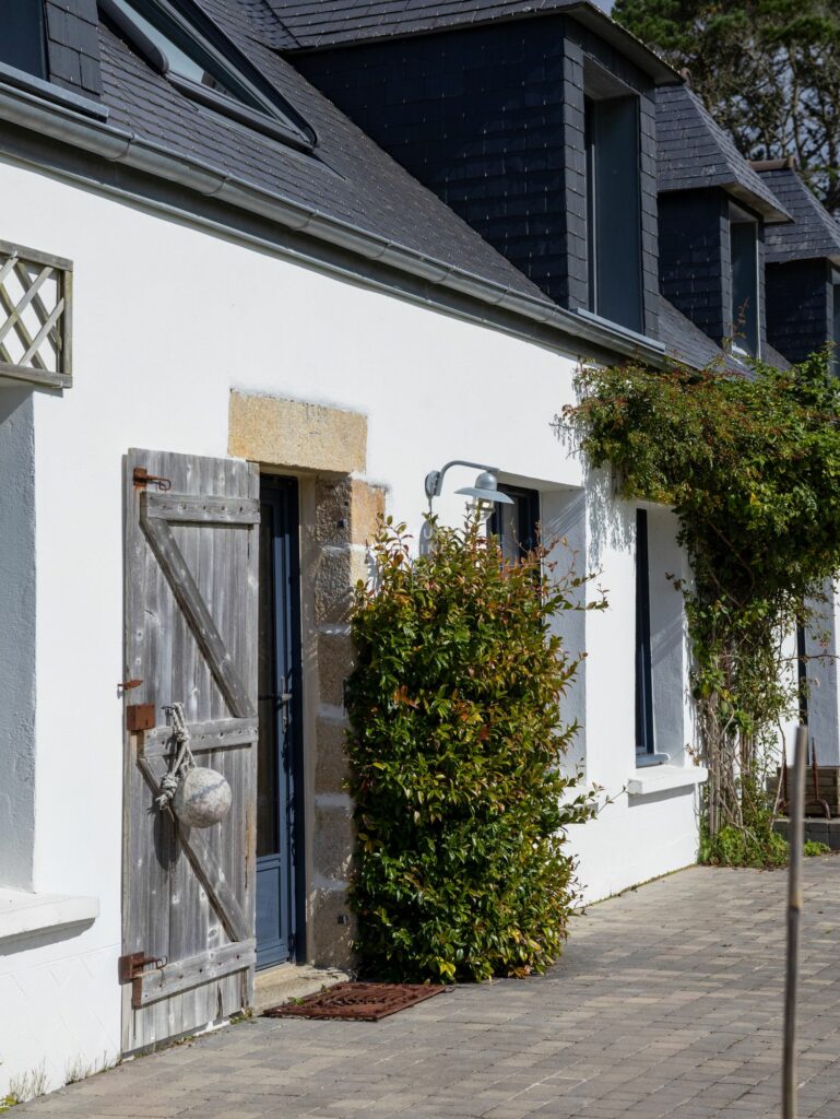 Longère Prestige Charme Pierre Rénovée Vue Mer Baie Audierne Finistère Demeures Marines