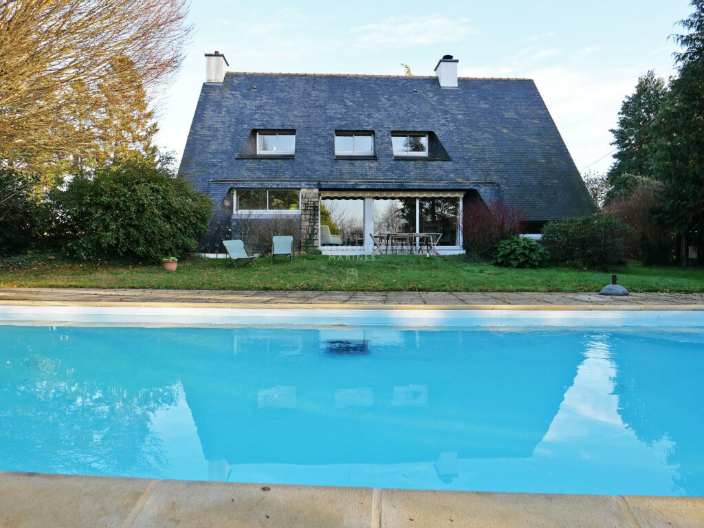 Maison Architecte Charme Piscine Brech Demeures Marines