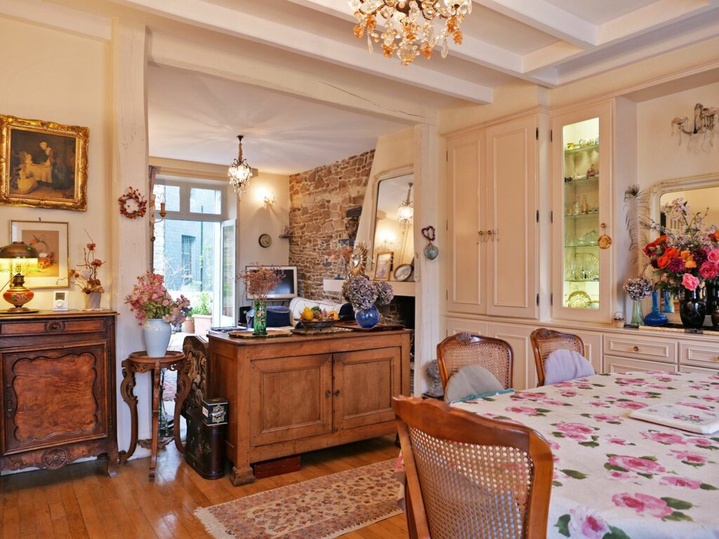 Demeure Maison Appartement Charme Jardin Terrasse Centre historique Vannes Morbihan Demeures Marines