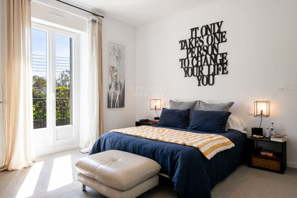 Maison Bourgeoise Piscine Dépendance Vannes Historique Maître Lumineuse Demeures Marines