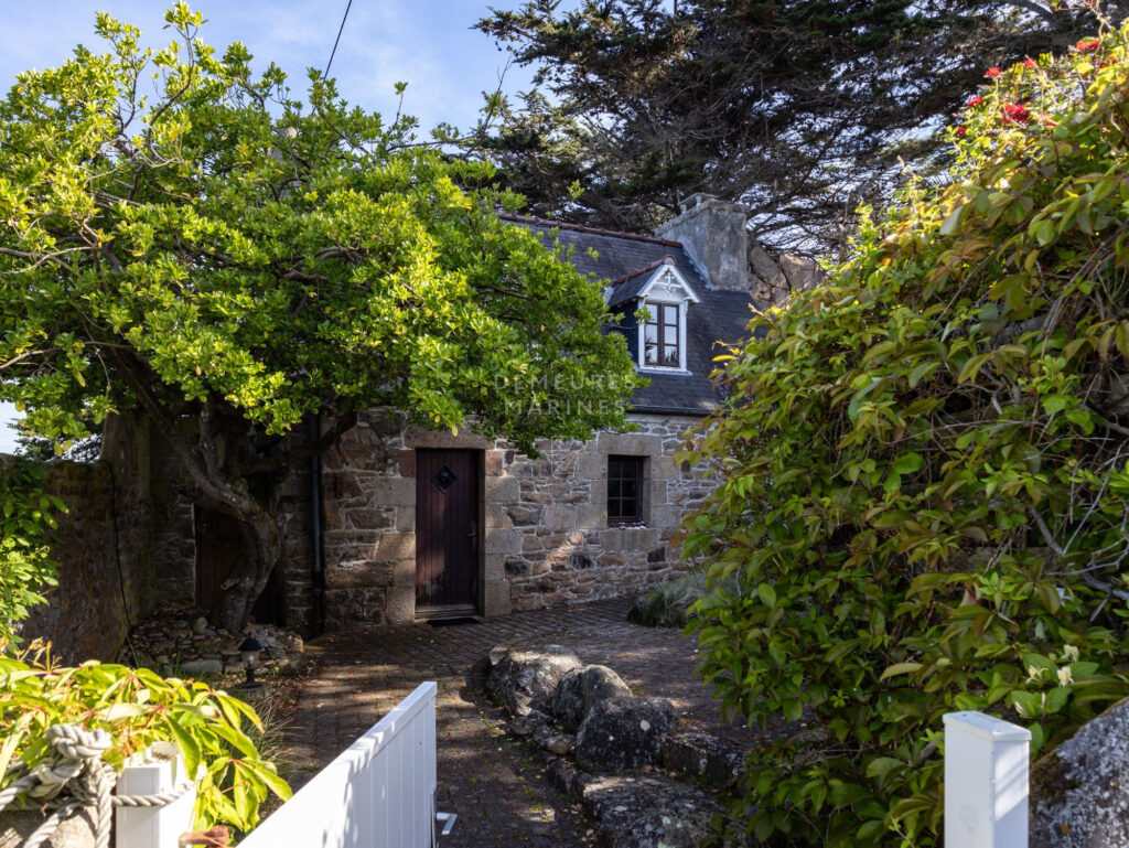 Demeures Marines Maison Architecte Pieds dans l'eau Penvénan Côtes d'Armor Pierre Mer