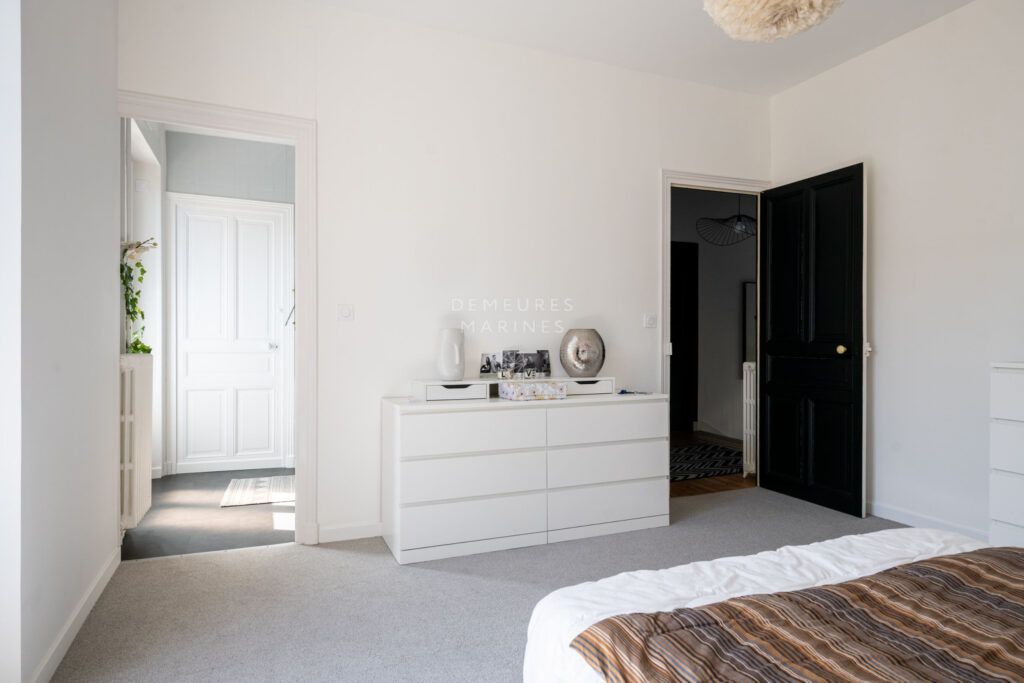 Maison Bourgeoise Piscine Dépendance Vannes Historique Maître Lumineuse Demeures Marines