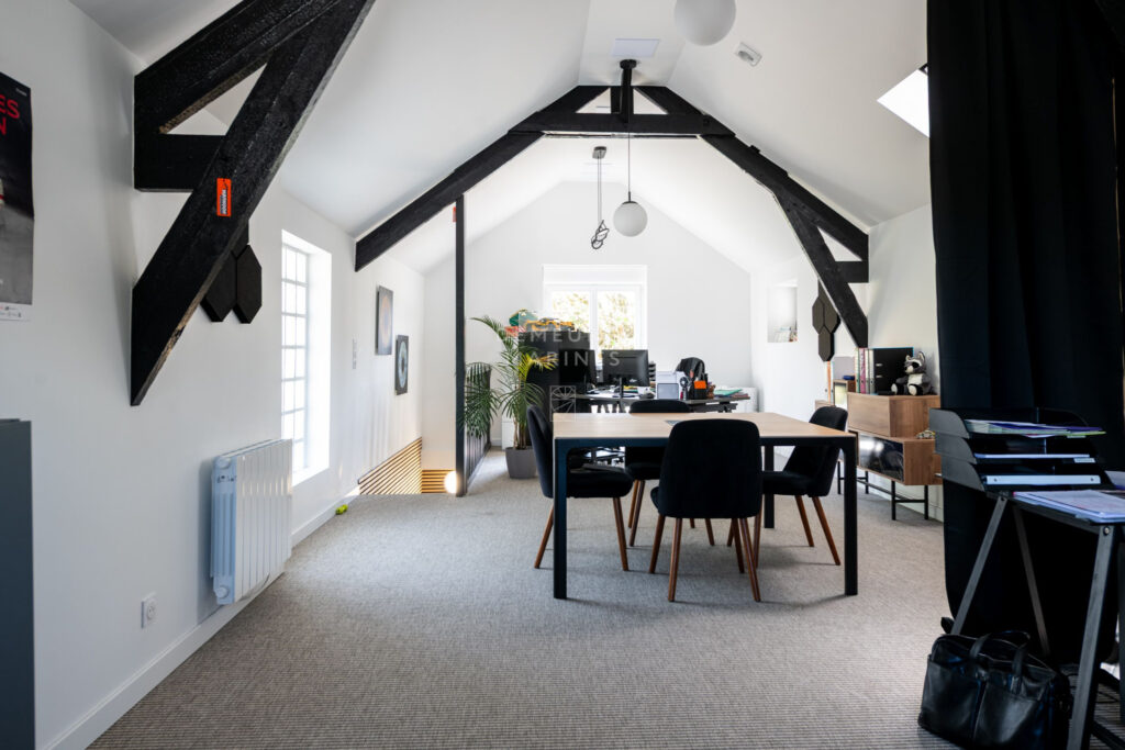 Maison Bourgeoise Piscine Dépendance Vannes Historique Maître Lumineuse Demeures Marines