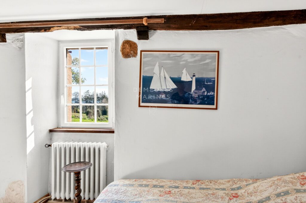 Manoir XVème siècle Vue mer Plougrescant Pierre Trégor Charme Demeures Marines Propriété
