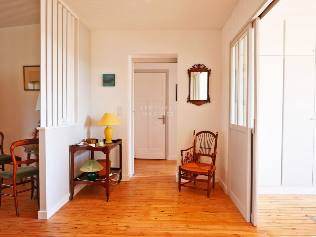 Appartement Demeures Marines Auray Morbihan Dernier étage Charme Ascenseur Élégant