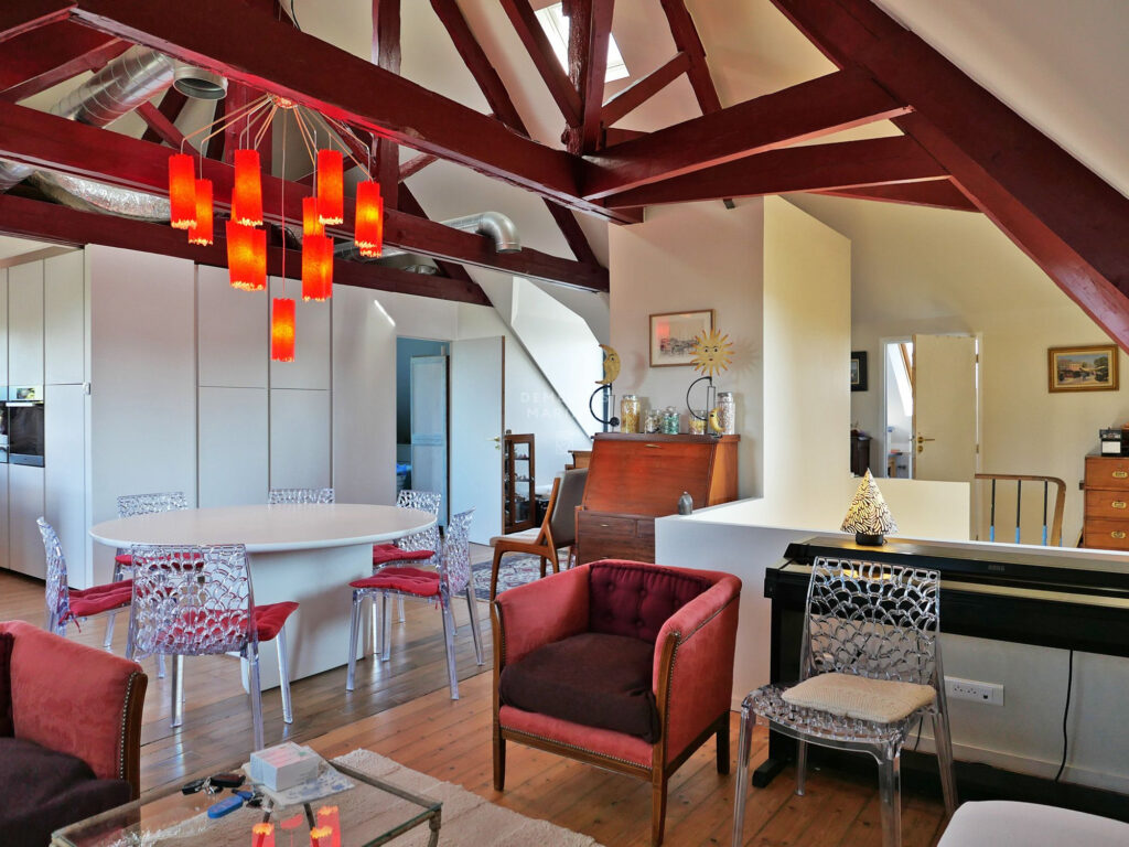 Ensemble Immobilier Propriété Charme Dépendance Île de Groix Demeures Marines Morbihan Bretagne