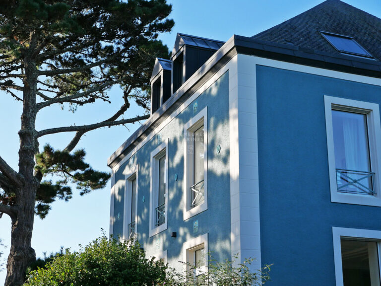 Ensemble Immobilier Propriété Charme Dépendance Île de Groix Demeures Marines Morbihan Bretagne
