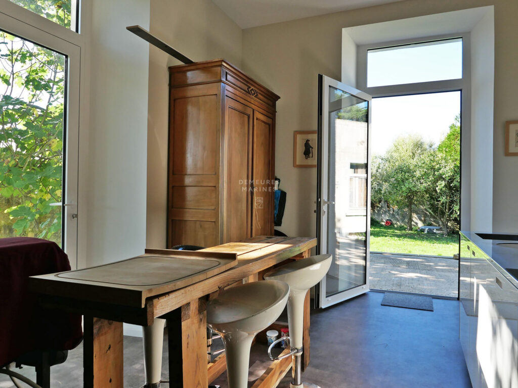 Ensemble Immobilier Propriété Charme Dépendance Île de Groix Demeures Marines Morbihan Bretagne