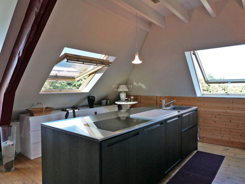 Ensemble Immobilier Propriété Charme Dépendance Île de Groix Demeures Marines Morbihan Bretagne