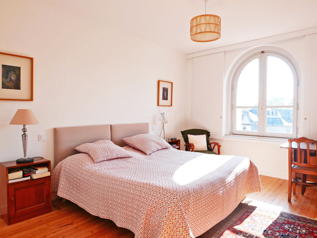 Appartement Demeures Marines Auray Morbihan Dernier étage Charme Ascenseur Élégant