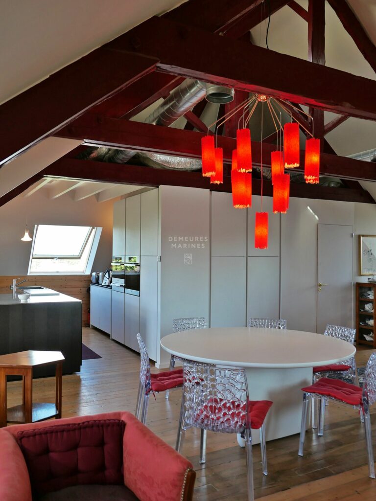 Ensemble Immobilier Propriété Charme Dépendance Île de Groix Demeures Marines Morbihan Bretagne