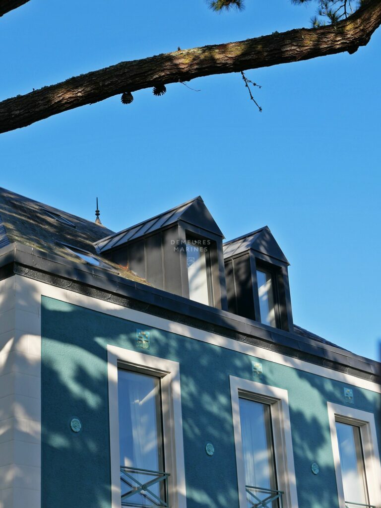 Ensemble Immobilier Propriété Charme Dépendance Île de Groix Demeures Marines Morbihan Bretagne