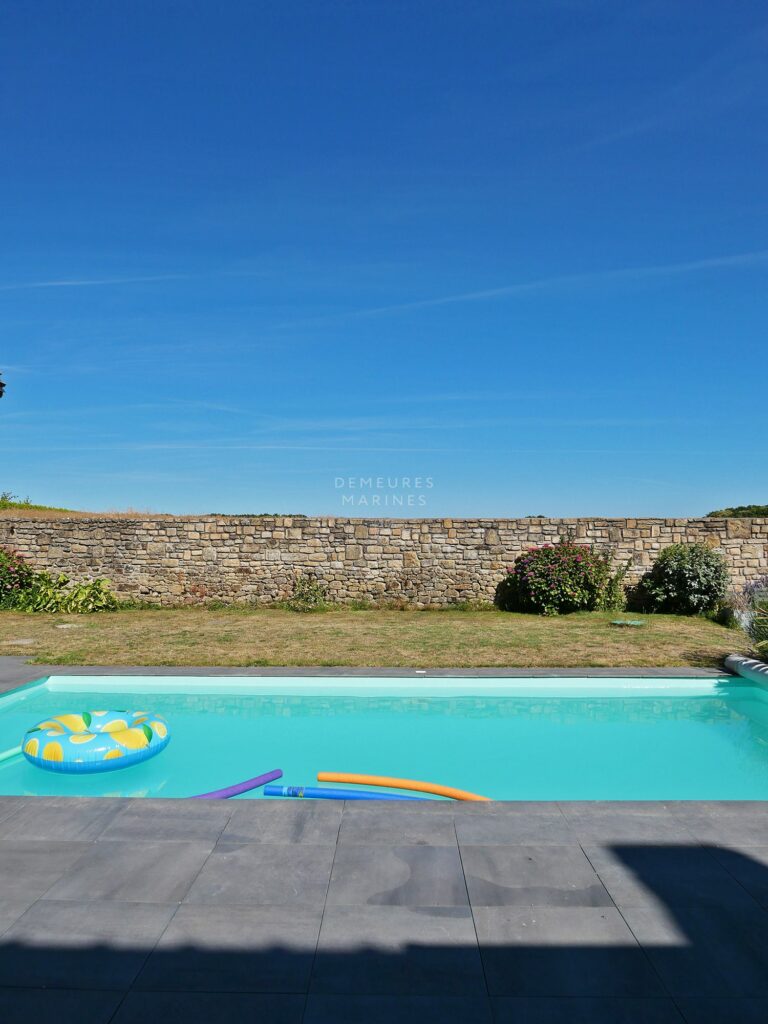 Demeures Marines Ensemble immobilier de charme avec piscine à Merlevenez - Morbihan