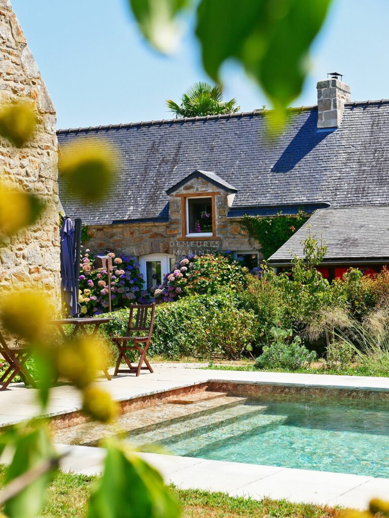 Maison 10 pièces 211 m² · à Sainte-Hélène · 211 m² · 871 000 €