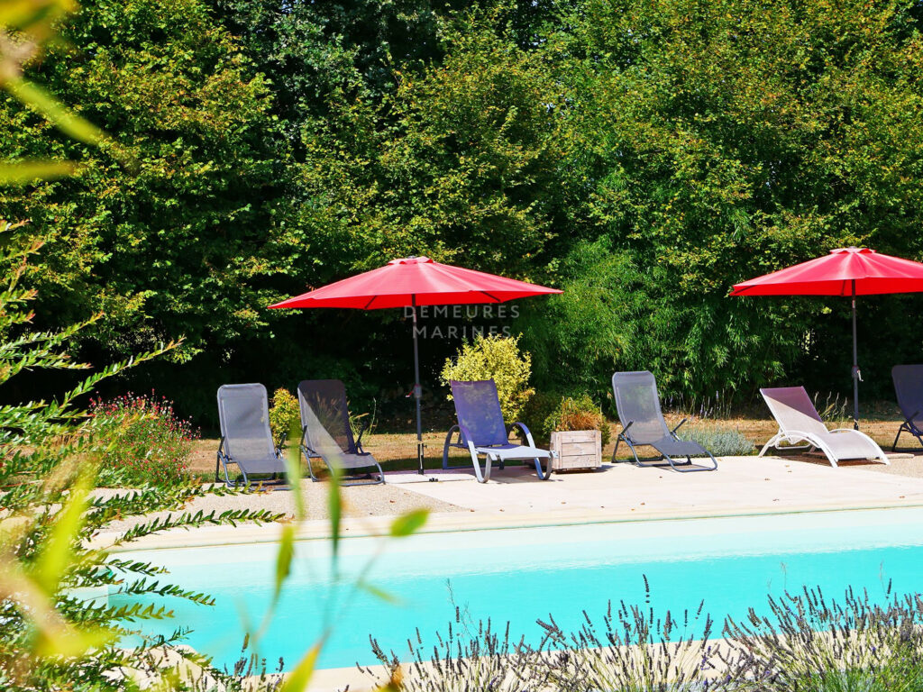 Propriété Charme Gîtes Piscine Portes de Vannes Locqueltas Morbihan Demeures Marines Bretagne Pierre