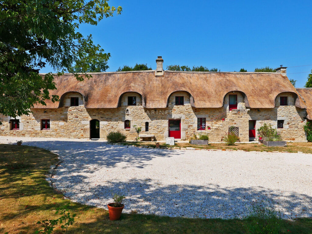 Propriété Charme Gîtes Piscine Portes de Vannes Locqueltas Morbihan Demeures Marines Bretagne Pierre