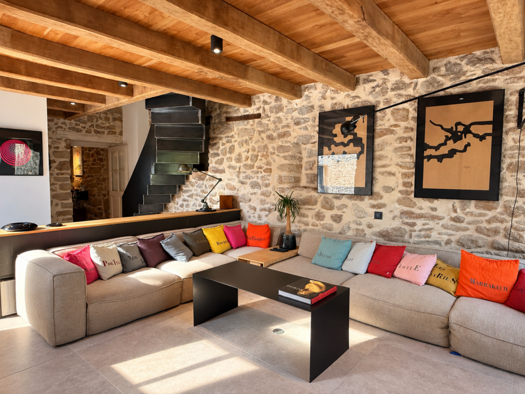 Demeure Charme Rénovation Exception Kervalet Batz-Sur-Mer Bretagne Loire-Atlantique Pierre Contemporaine Demeures Marines Village Poutre Salon